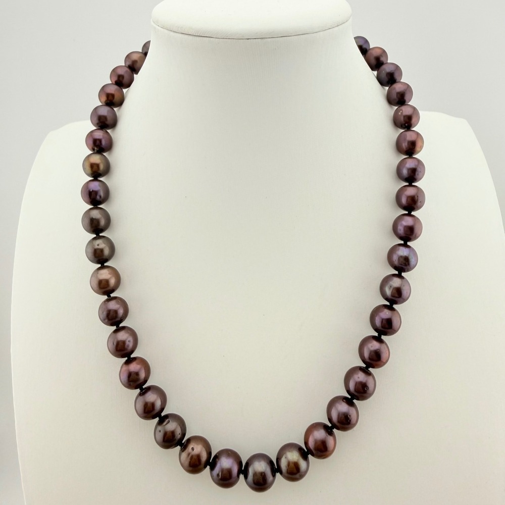Chocolate Iridescent Pearl Necklace Textured Silver Clasp Knotted Strand Classic